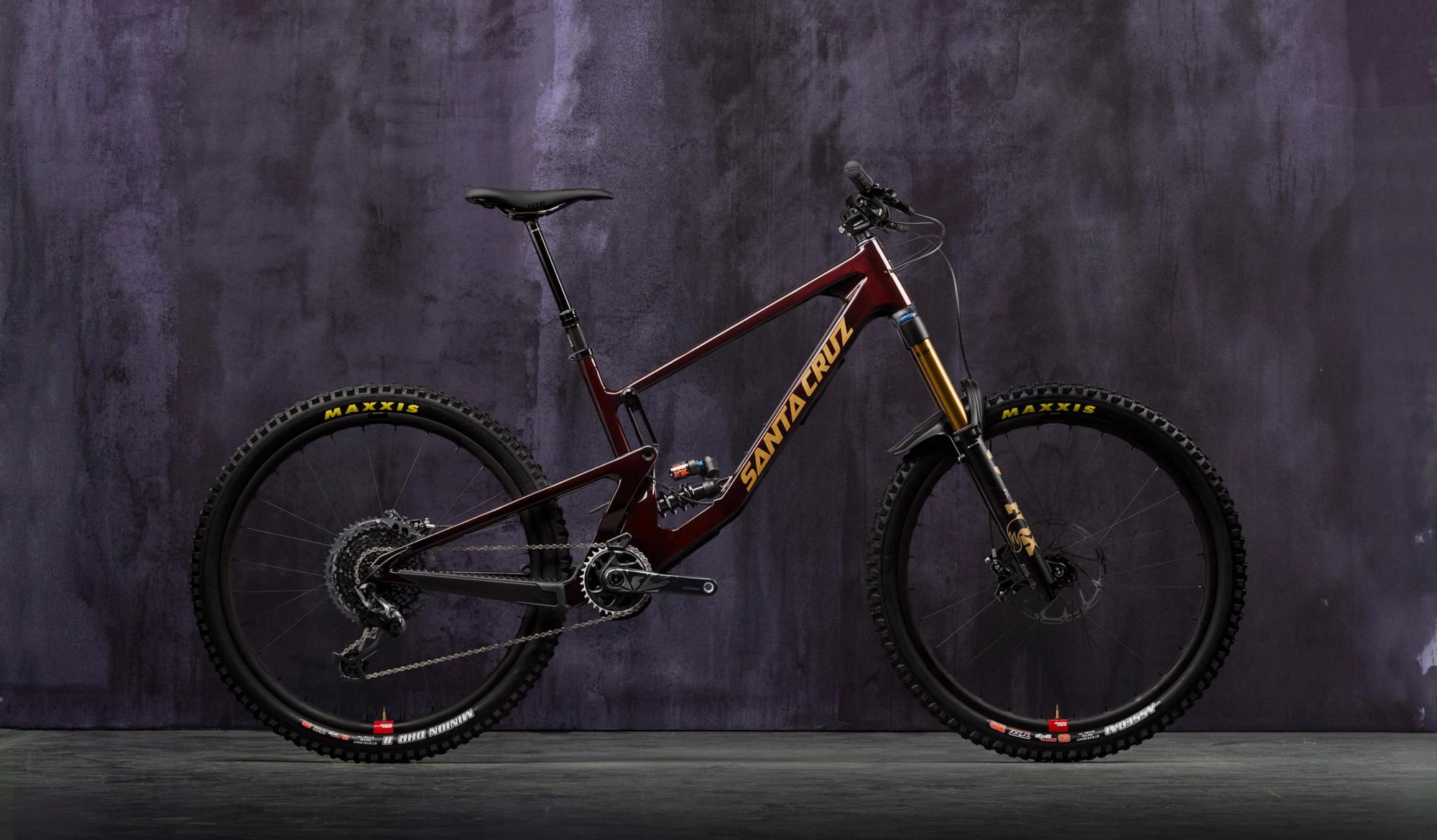 2019 SANTA CRUZ Nomad V4